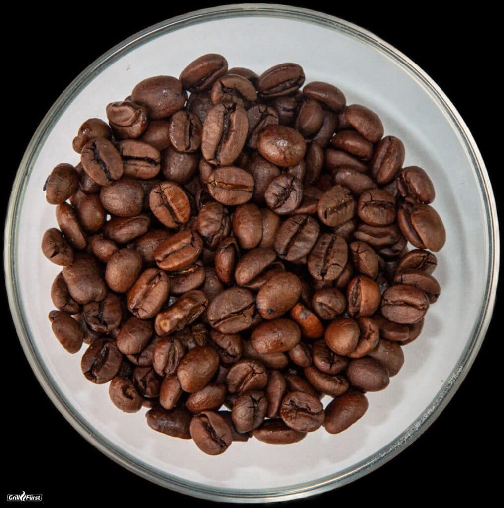 Kaffeebohnen Espressobohnen in Schale
