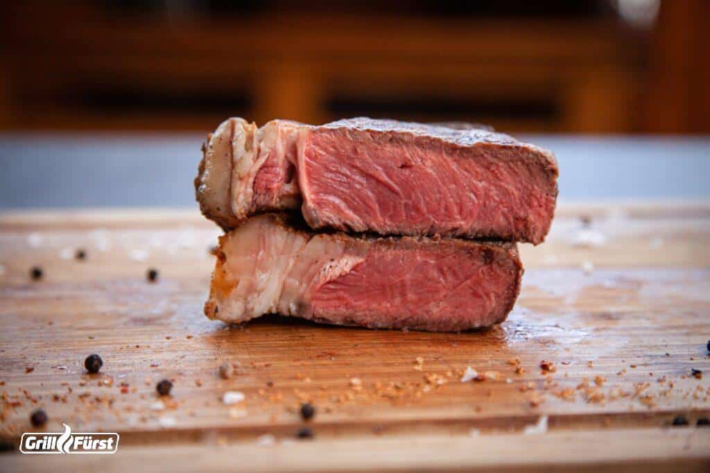 Steak in der Gartsufe Medium mit einem rosa Kern