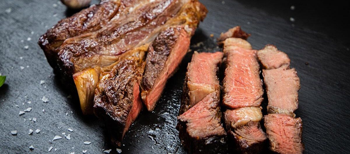 Kerntemperatur Rib Eye Steak: medium gegrilltes Rib Eye Steak