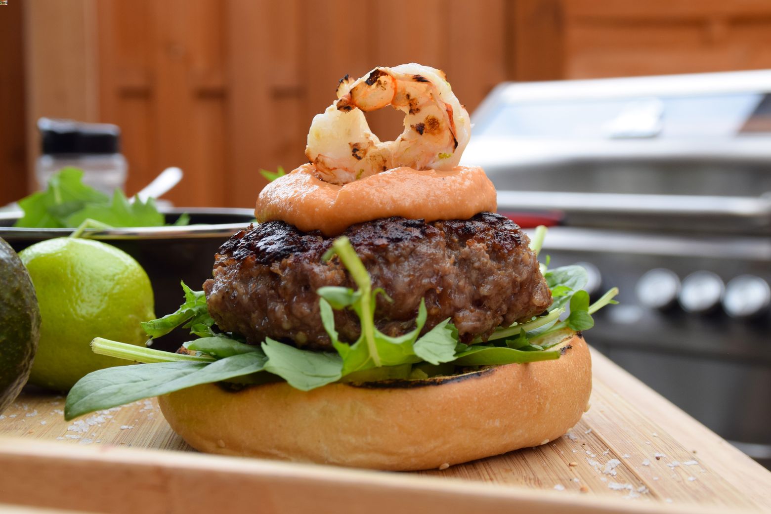 Surf and Turf Burger mit Scampi