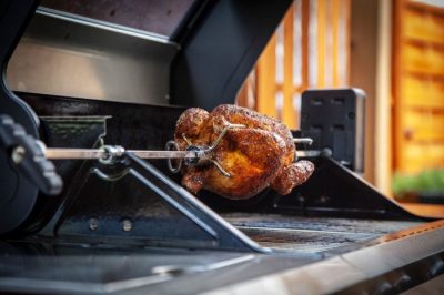 Grillfürst Drehspiess Rotisserie mit Forken und Motor Grillfürst Drehspiess Rotisserie mit Forken und Motor