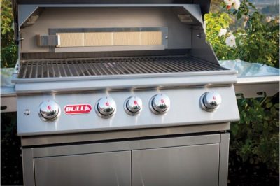 BULL Gasgrill Angus: 4 Brenner mit Infrarotbrenner