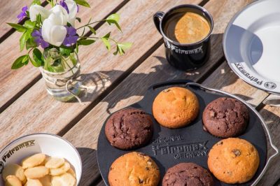 Petromax Gusseisen Backform für Muffin Hitzefeste Silikon Backformen für Ihren Gasgrill – z.B. von Outdoorchef