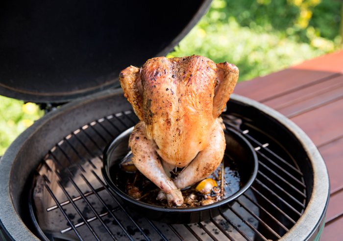 Big Green Egg Geflügelhalterung / Hähnchenhalterung auf dem Grill