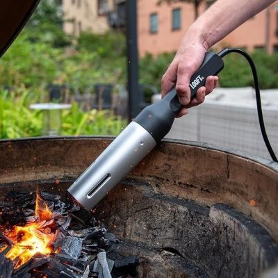 Elektrischer Grillanzünder zum schnellen und effizienten entzünden von Holzkohle, Briketts oder Holzscheiten Elektrischer Grillanzünder zum schnellen und effizienten entzünden von Holzkohle, Briketts oder Holzscheiten