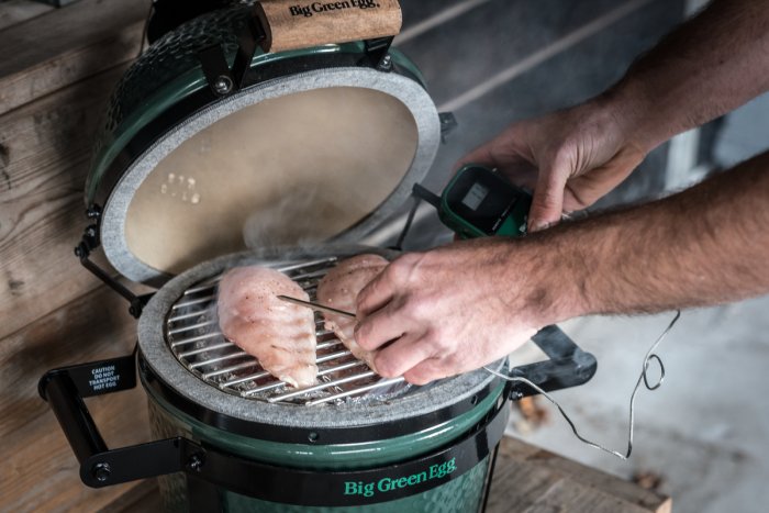 Das kleinste EGG: Der Big Green Egg Mini Keramikgrill