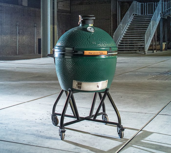 Der mobile Unterwagen für das Big Green Egg XLarge: IntEGGrated Nest inkl. Handgriff