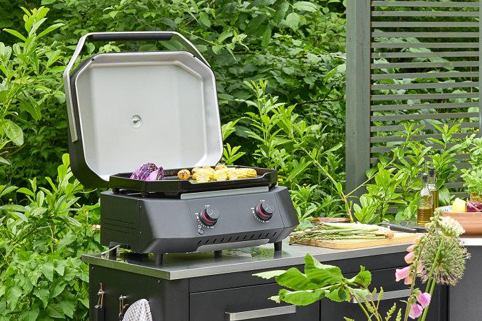 COZZE Plancha 500 - Planchagrill mit 2 separat regulierbaren Brennern