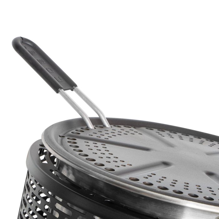 Cobb Grill Pro Gas mit gelochter Grillplatte