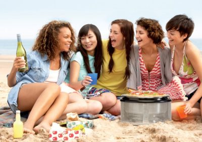 Cobb Grill zum Grillen am Strand Grillen Sie wo Sie wollen - mit dem kompakten Cobb Grill