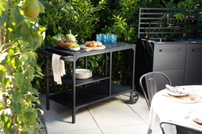 Cozze BBQ Station als als praktischer und flexibler Grill Beistelltisch Cozze BBQ Station als als praktischer und flexibler Grill Beistelltisch