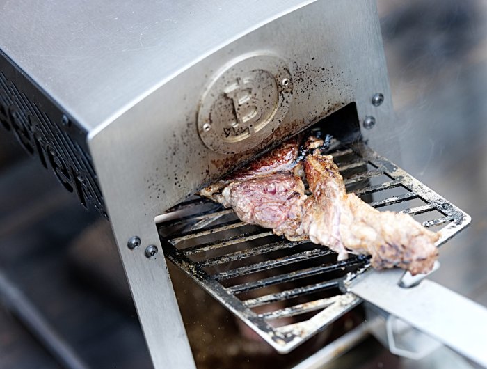 E-Beefer Oberhitzegrill für perfekte Steaks
