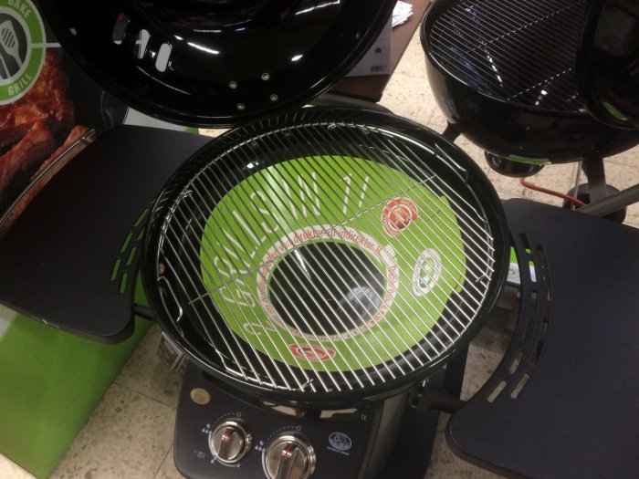 Outdoorchef Gasgrill mit Edelstahl Grillrost