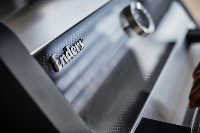 Enders Monroe Pro 3 SIK Turbo Edelstahlgasgrill mit Sichtscheibe