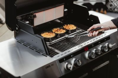 Einzigartiges Feature bei der Enders Gasgrill Serie UNIQ - der CRUSTER Backburner