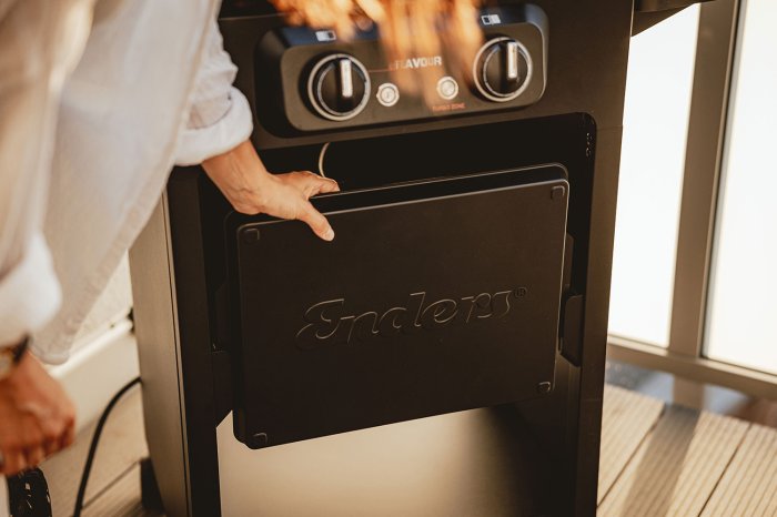 Unterbau mit abnehmbarem Tablett beim Enders eFlavour 2 Turbo Elektrogrill Unterbau mit abnehmbarem Tablett beim Enders eFlavour 2 Turbo Elektrogrill