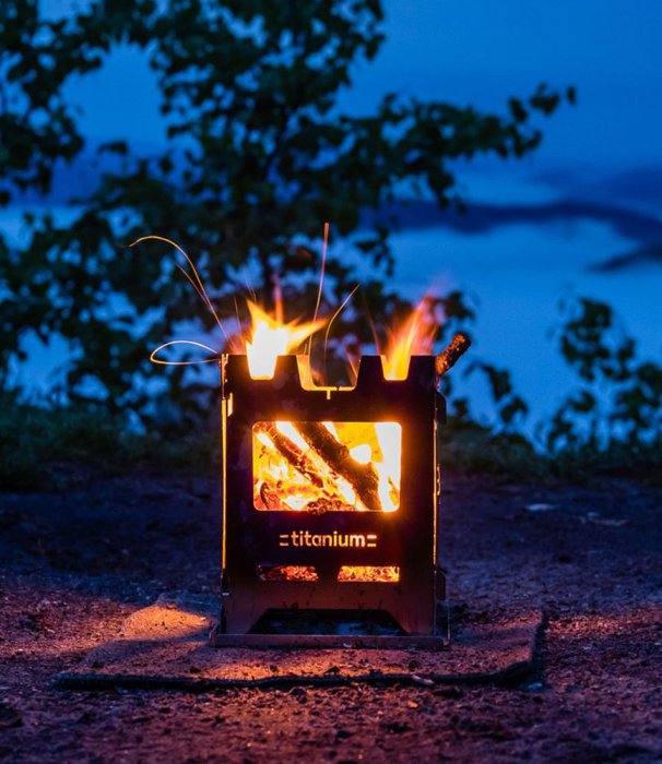 Fennek Hobo Kocher Premium aus extra leichtem Titan - mobile Feuer- und Kochstelle