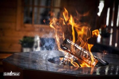 Feuerplatte mit Öl einbrennen Feuerplatte aus Stahl muss mit einem hoch erhitzbaren Öl eingebrannt werden