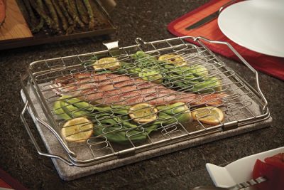 Napoleon Fischbräter Ganze Fische einfach auf dem Grill zubereiten mit einem Fischbräter