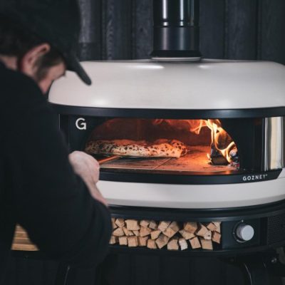 Gozney Pizzaofen Dome Dual Fuel mit Gas- oder Holzbefeuerung