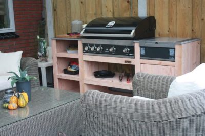 Built in Gasgrill und separater Seitenkocher von Grandhall