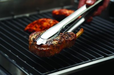 Grillzange – das wichtigste Werkzeug beim Grillen
