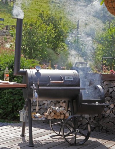 Klassische BBQ Smoker Lok von Grillfürst