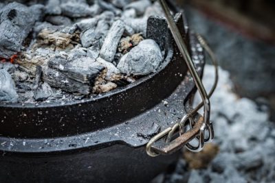 Grillfürst Dutch Oven als praktisches Kochutensil beim Camping