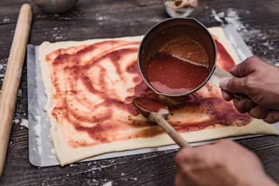 Eckiges Pizzablech aus Edelstahl