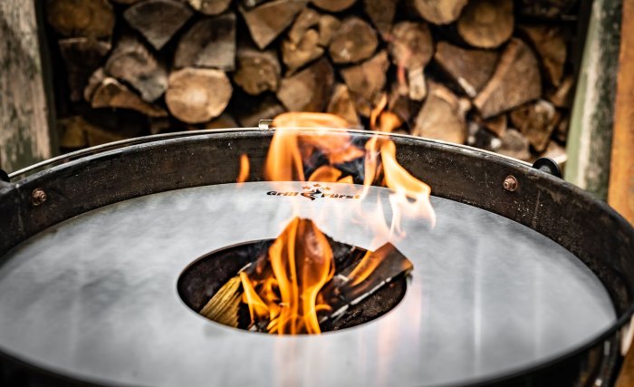 Grillfürst Feuerplatte aus Edelstahl für Kugelgrills