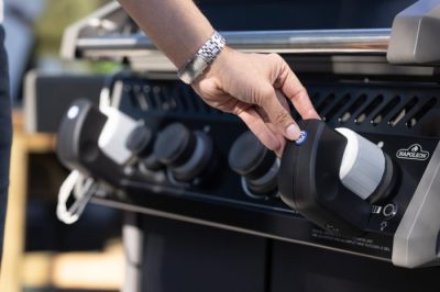 Grillfürst Grill Control Napoleon Rogue einschalten