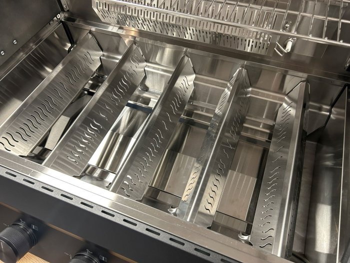 Grillfürst Independence P590E Brennraum