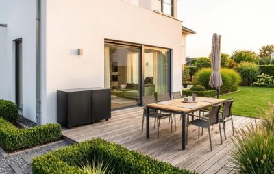 Grillfürst Moments Outdoor Schrank mit Türen für maximalen Stauraum auf der Terrasse Grillfürst Moments Outdoor Schrank mit Türen für maximalen Stauraum auf der Terrasse