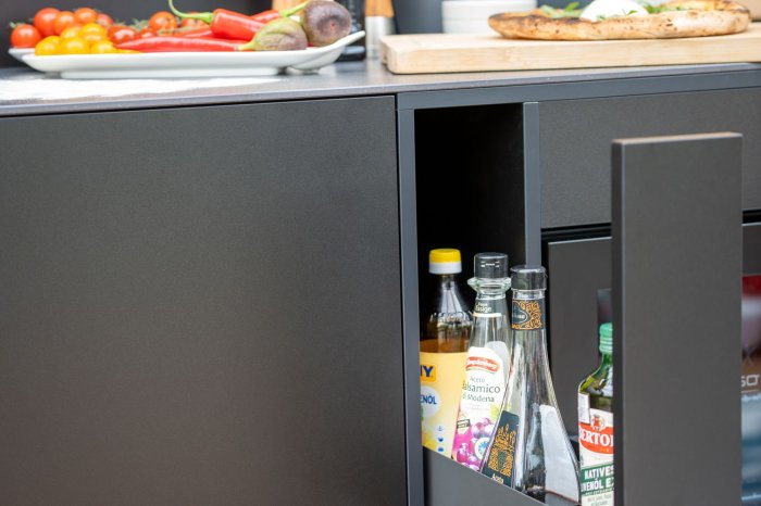 Grillfürst Moments Kühlschrank mit Auszug für Flaschen und Getränke