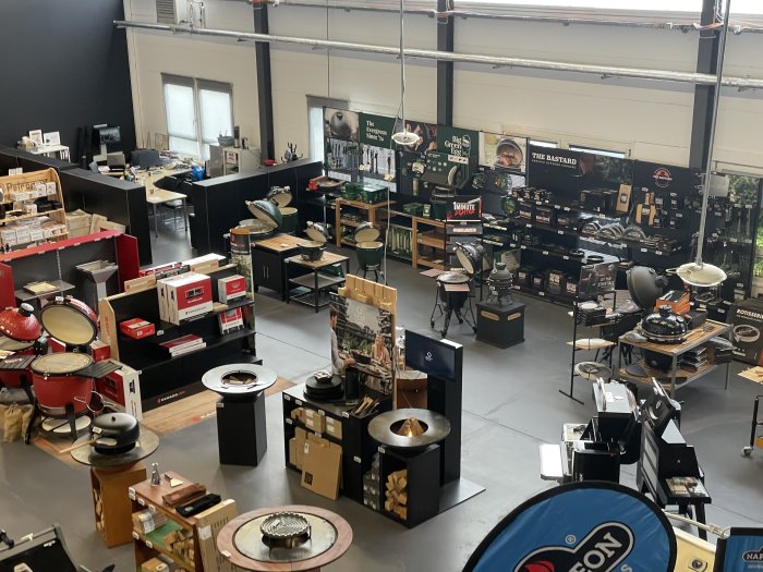 Kamado Jo, Big Green Egg, The Bastard und Ofyr München