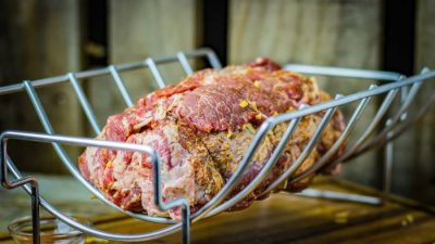 Bratenkorb und Rippchenhalter von Grillfürst Rippchenhalter von Grillfürst als Bratenkorb