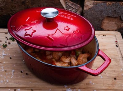Die Grillfürst Sternentöpfchen mit hochwertiger Emaillierung als echter Universalbräter für Küche und Grill