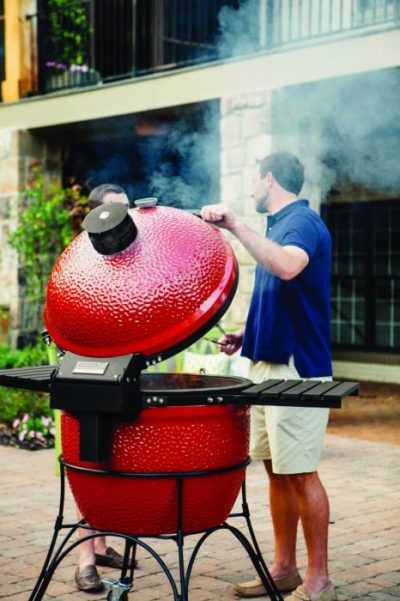 Vielfältige Möglichkeiten und viel Platz - Keramik Grillstation Big Joe von Kamado Joe