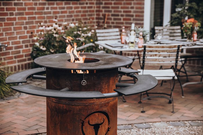 Grillen auf der Moesta Bandit Feuertonne mit BBQ-Disk