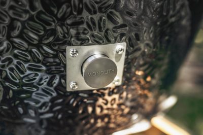 Monolith LeCher mit Guru-Adapter Monolith BBQ-Guru-Adapter am LeCher Pro-Serie 2.0