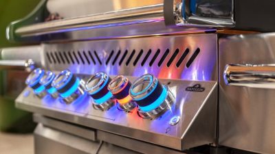 Napoleon Prestige PRO mit RGB SafetyLights Drehreglerbeleuchtung