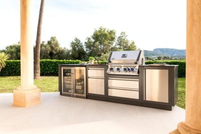 Napoleon Grill Prestige mit Oasis Outdoor Küche
