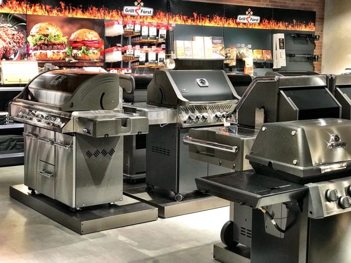 Grillfürst Store Kassel mit Broil King und Napoleon Ausstellung