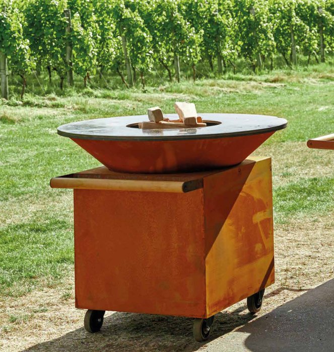 OFYR Grill Classic Corten 120 PRO+ mit Ø 120 cm Feuerplatte