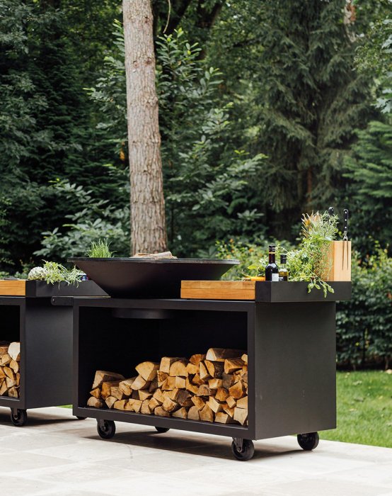 OFYR Feuerplatte Island Black 100 PRO Teakholz als komplette Outdoor Küche