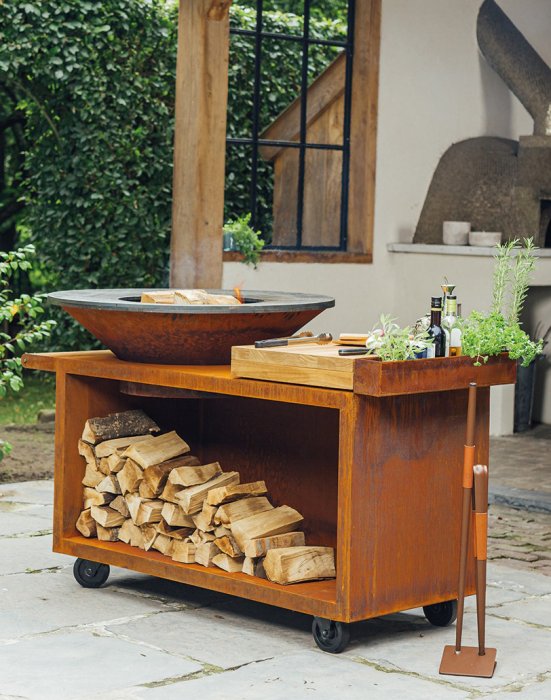 OFYR Feuerplatte Island Corten 100 PRO Teakholz als komplette Outdoor Küche