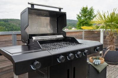 Outdoorchef HEAT C-435 mit Blazing Zone und Heckbrenner