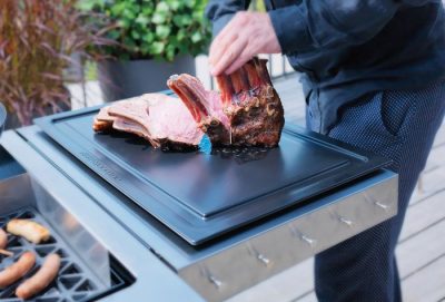 Outdoorchef Schneidebrett Kunststoff Extra großes Schneidebrett aus pflegeleichtem Kunststoff