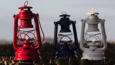 Feuerhand Outdoorlampe Baby Special mit brennenden Docht Feuerhand Dochtlampe Baby Special als Outdoorlampe
