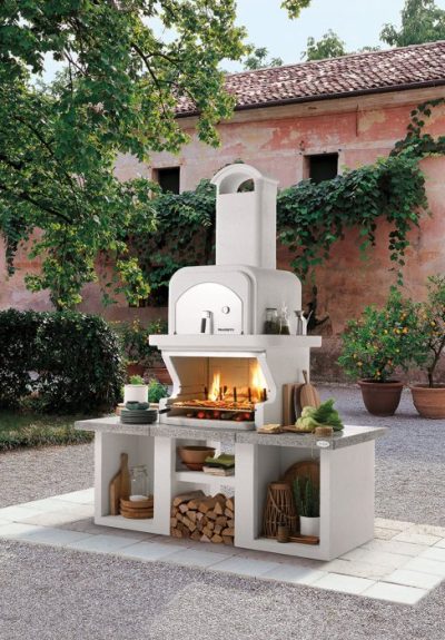 Palazzetti Grillkamin Pamplona mit Pizzaofen zur modularen Erweiterung